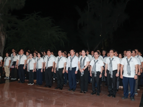 ĐẢNG UỶ CÁC CƠ QUAN ĐẢNG TP. HỒ CHÍ MINH - CÔN ĐẢO LINH THIÊNG