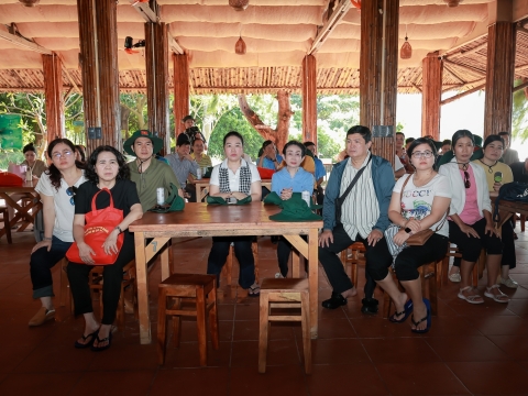 ĐẢNG UỶ CÁC CƠ QUAN ĐẢNG TP. HỒ CHÍ MINH - CÔN ĐẢO LINH THIÊNG