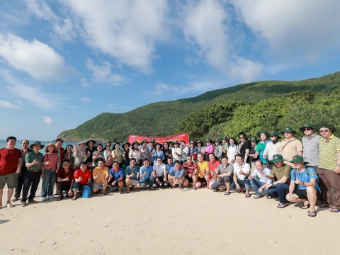 ĐẢNG UỶ CÁC CƠ QUAN ĐẢNG TP. HỒ CHÍ MINH - CÔN ĐẢO LINH THIÊNG