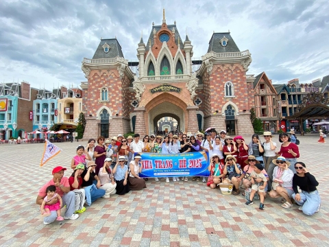 TRƯỜNG MẦM NON HOA ANH ĐÀO - BIỂN NHA TRANG 