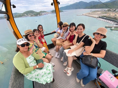 TRƯỜNG MẦM NON HOA ANH ĐÀO - BIỂN NHA TRANG 