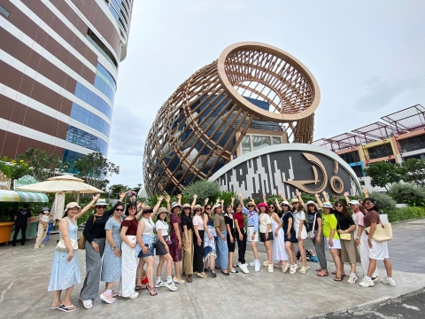 TRƯỜNG MẦM NON HOA ANH ĐÀO - BIỂN NHA TRANG 