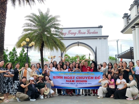 CLB NỮ QUẢN LÝ BÌNH TÂN  - BIỂN VĨNH HY - NINH 