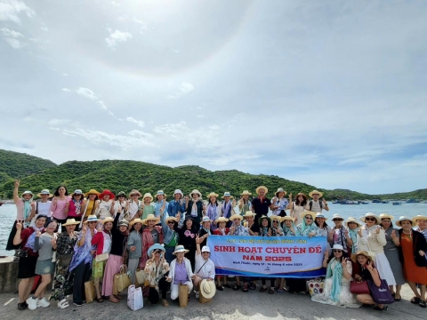 CLB NỮ QUẢN LÝ BÌNH TÂN  - BIỂN VĨNH HY - NINH 