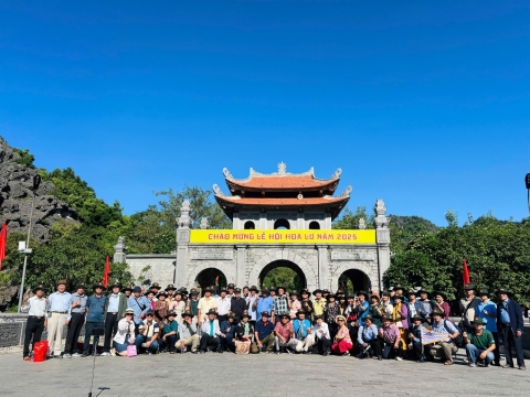 CLB TRUYỀN THỐNG KHÁNG CHIẾN - VỀ NGUỒN HÀ NỘI - HÀ NAM - NINH BÌNH -THANH HÓA - NGHỆ AN - HÀ 