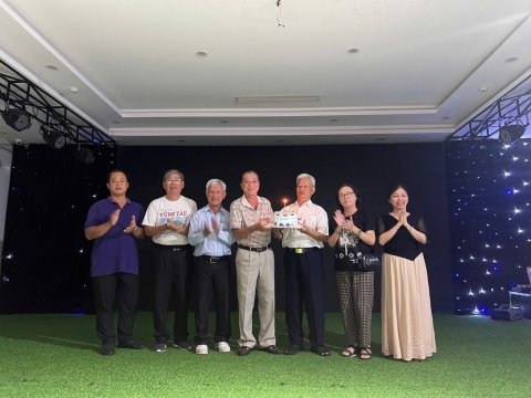 CLB TRUYỀN THỐNG KHÁNG CHIẾN - VỀ NGUỒN HÀ NỘI - HÀ NAM - NINH BÌNH -THANH HÓA - NGHỆ AN - HÀ 