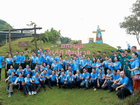 ĐẢNG UỶ CÁC CƠ QUAN ĐẢNG TP. HỒ CHÍ MINH - CÔN ĐẢO LINH THIÊNG