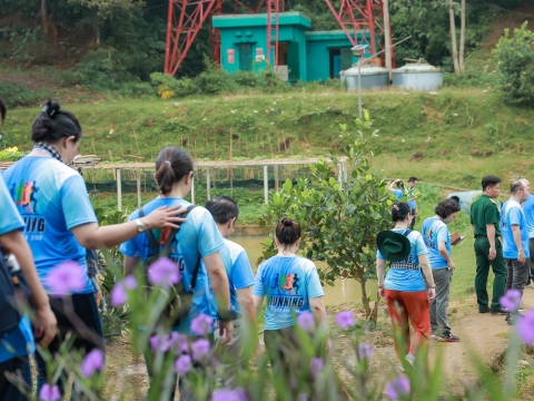 ĐẢNG UỶ CÁC CƠ QUAN ĐẢNG TP. HỒ CHÍ MINH - CÔN ĐẢO LINH THIÊNG